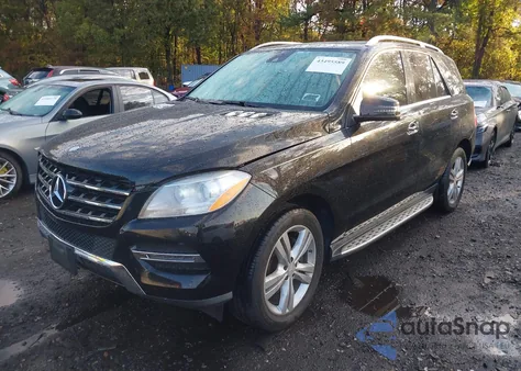 2013 Mercedes-Benz Ml 350 4Matic z USA, uszkodzony, nr VIN 4JGDA5HB3DA235246